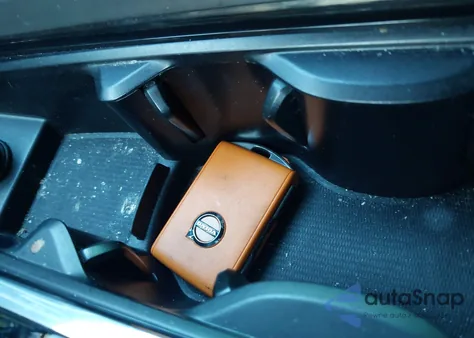 2023 Volvo Xc60 B5 Core из США, поврежденный, VIN YV4L12RV5P1322980